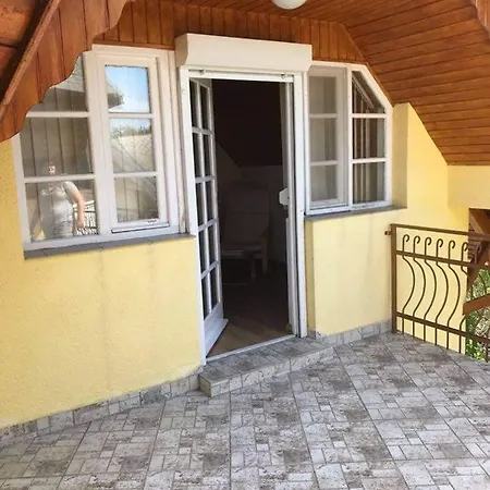 Fénye Apartman *
